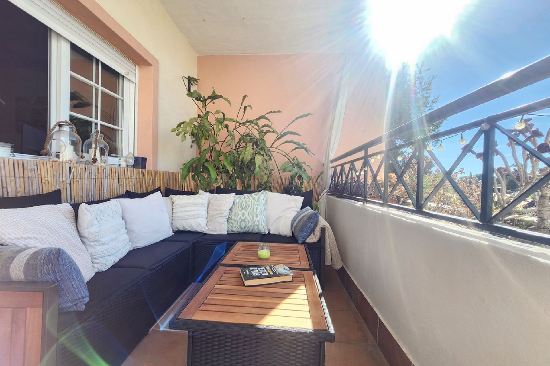 Resale - Apartment - Middle Floor Apartment - Marbella - Nueva Andalucia