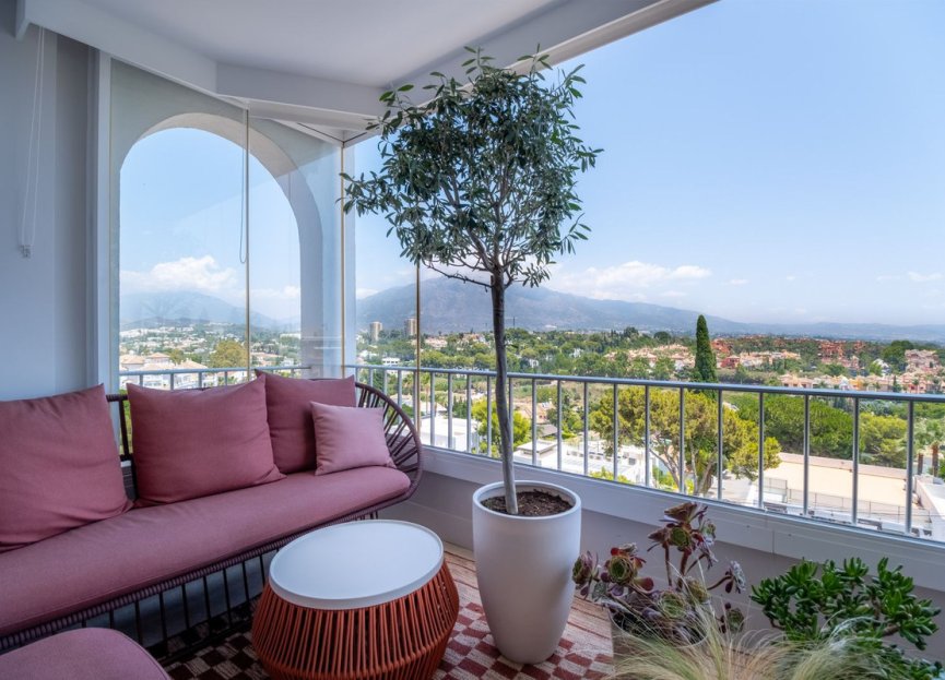 Resale - Apartment - Middle Floor Apartment - Marbella - Nueva Andalucia