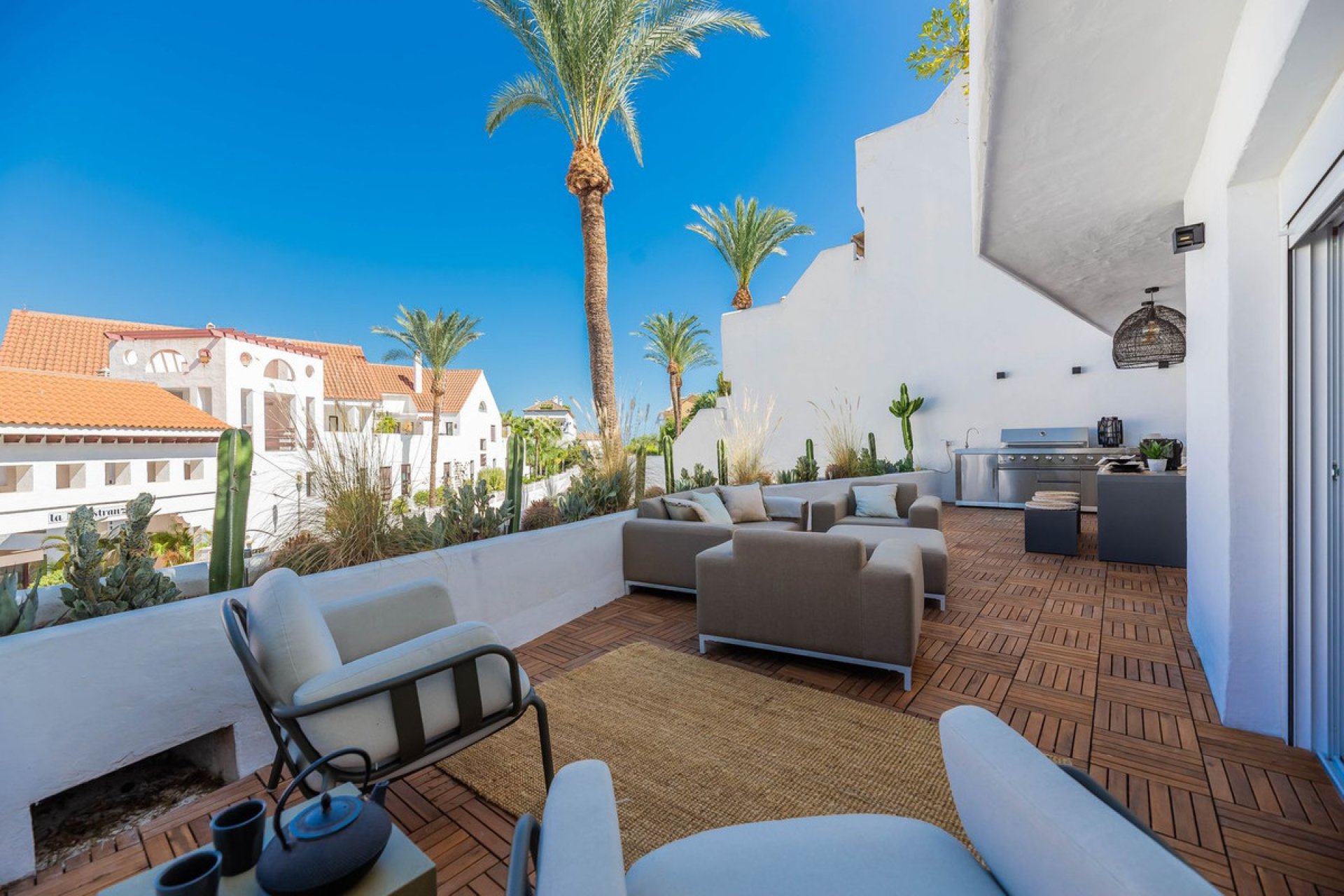 Resale - Apartment - Middle Floor Apartment - Marbella - Nueva Andalucia