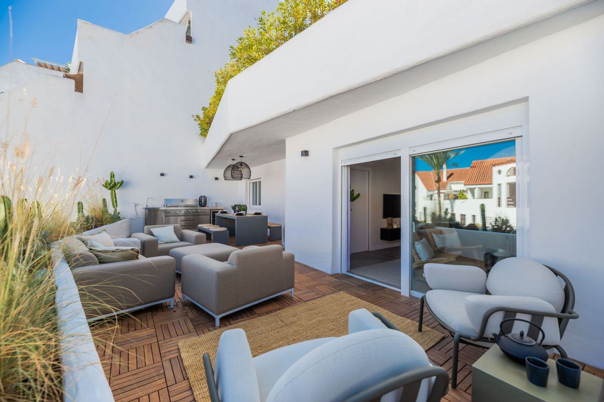 Resale - Apartment - Middle Floor Apartment - Marbella - Nueva Andalucia