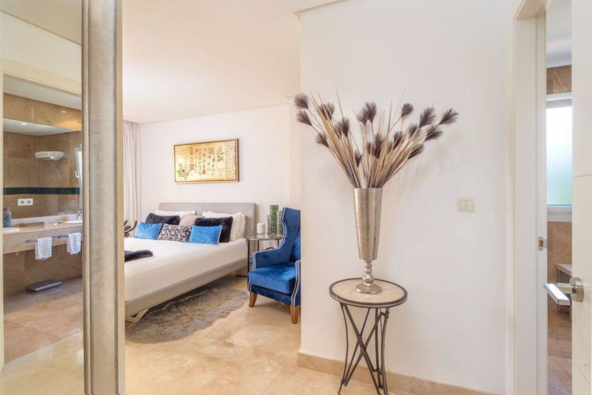 Resale - Apartment - Middle Floor Apartment - Marbella - Nueva Andalucia