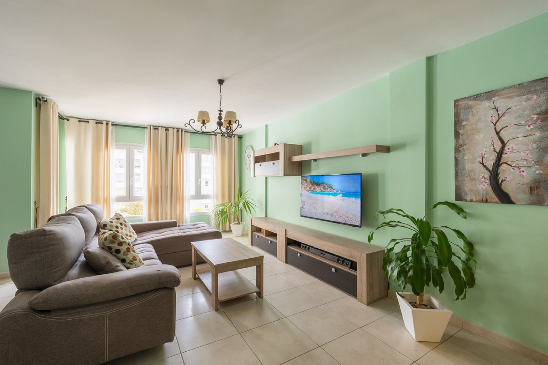 Resale - Apartment - Middle Floor Apartment - Marbella - Nueva Andalucia