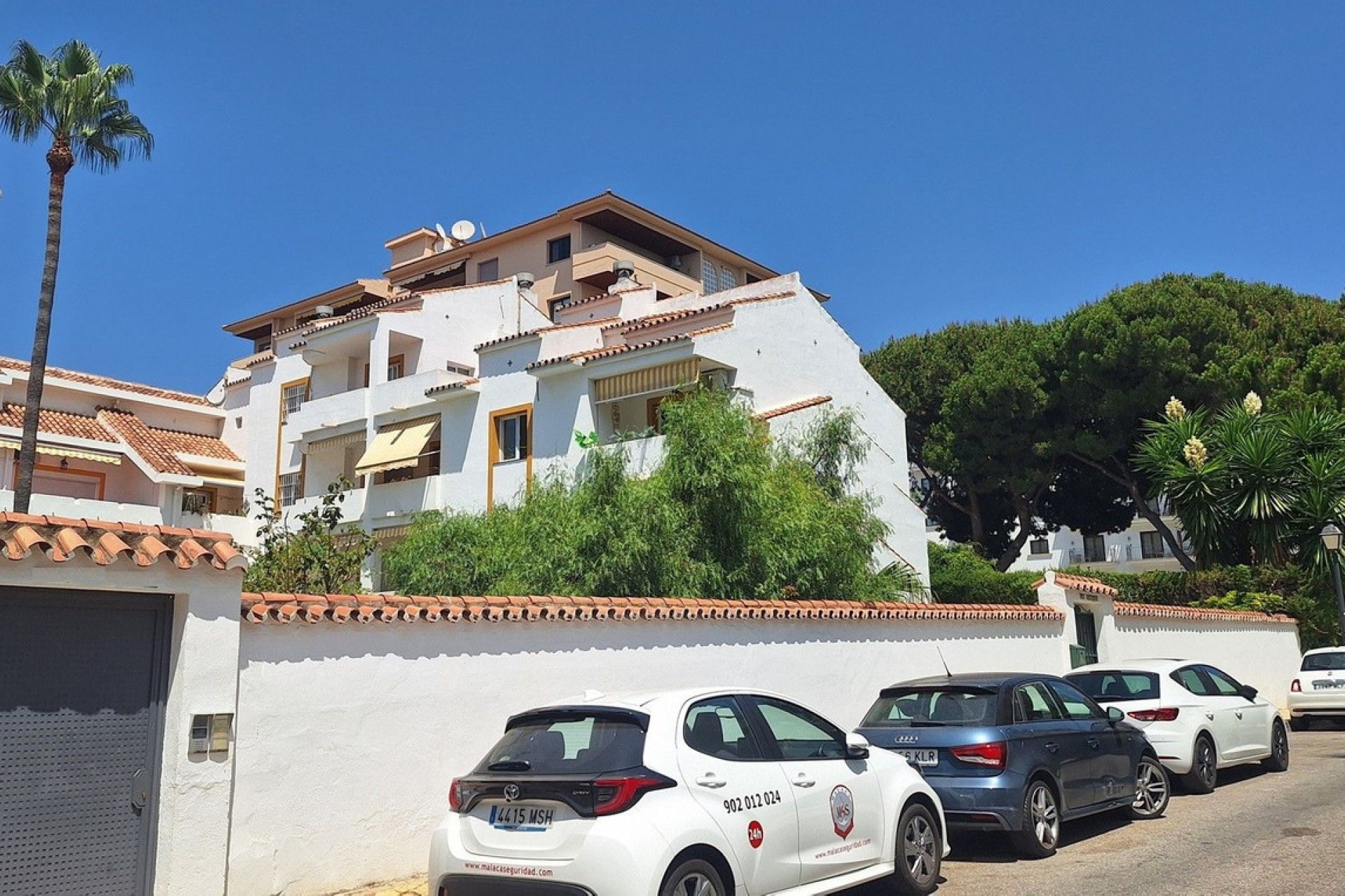 Resale - Apartment - Middle Floor Apartment - Marbella - Nueva Andalucia