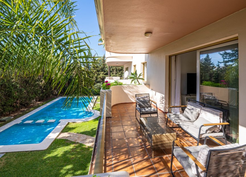 Resale - Apartment - Middle Floor Apartment - Marbella - Nueva Andalucia