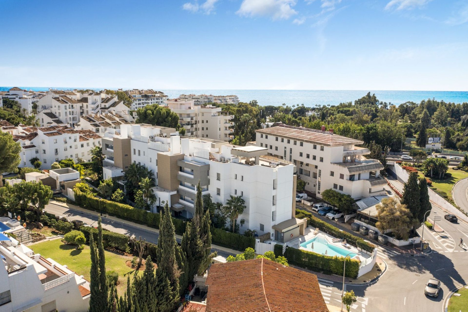 Resale - Apartment - Middle Floor Apartment - Marbella - Nueva Andalucia