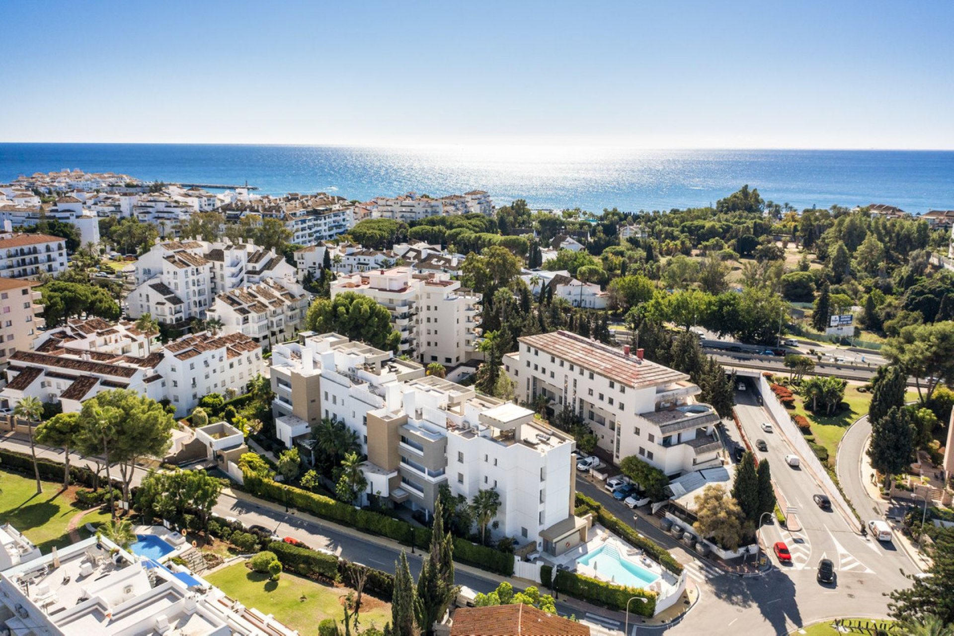 Resale - Apartment - Middle Floor Apartment - Marbella - Nueva Andalucia