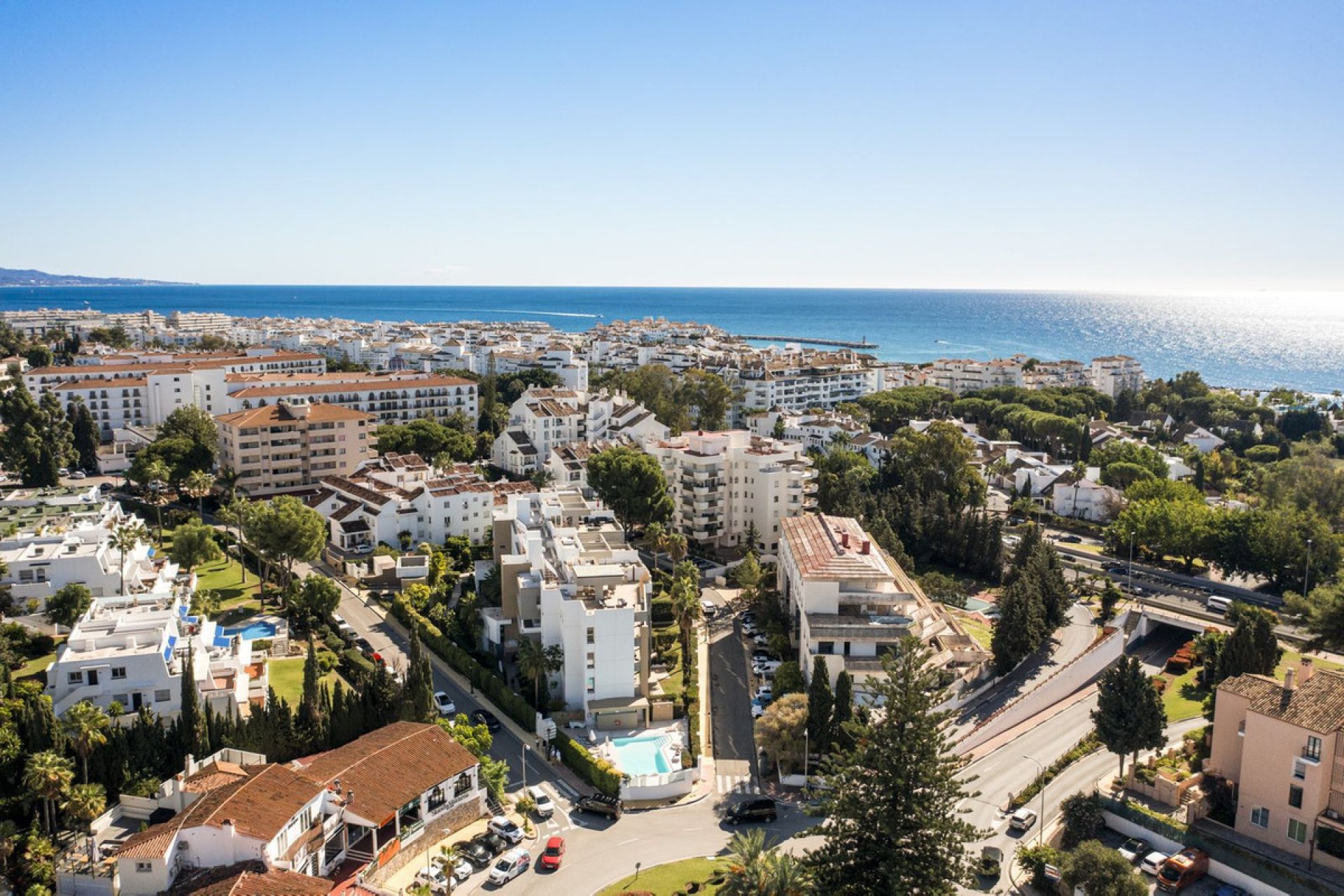 Resale - Apartment - Middle Floor Apartment - Marbella - Nueva Andalucia