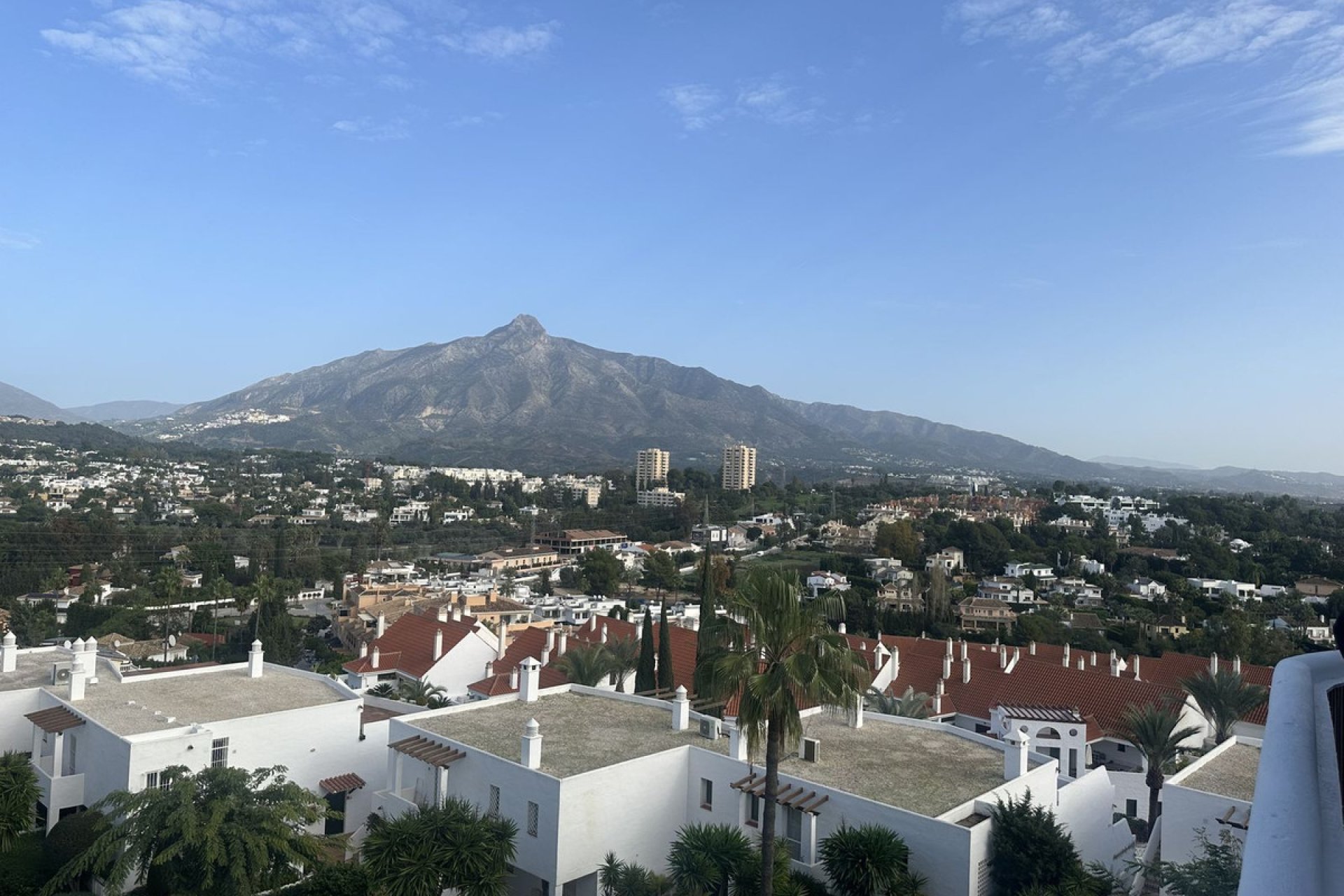 Resale - Apartment - Middle Floor Apartment - Marbella - Nueva Andalucia