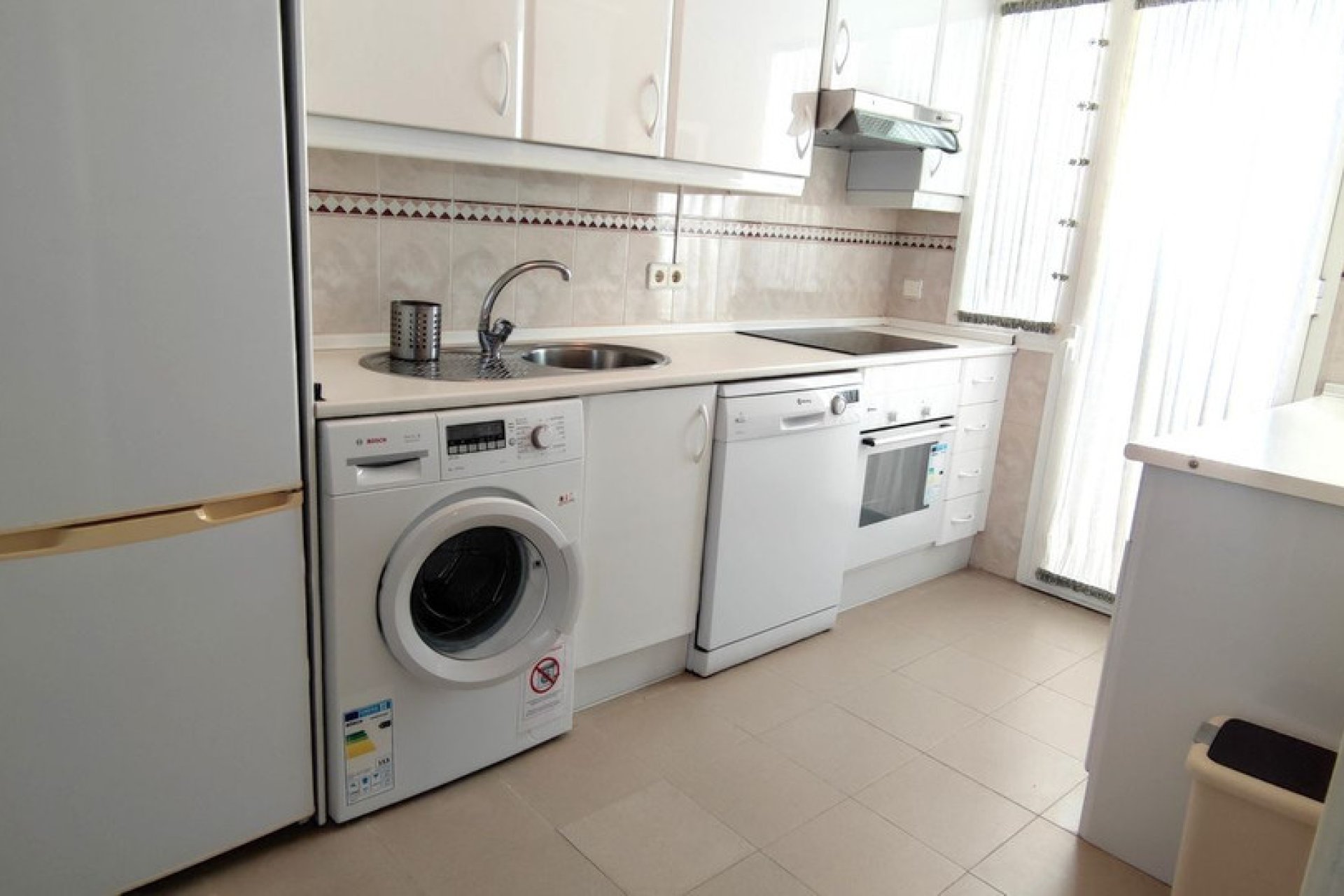 Resale - Apartment - Middle Floor Apartment - Marbella - Nueva Andalucia