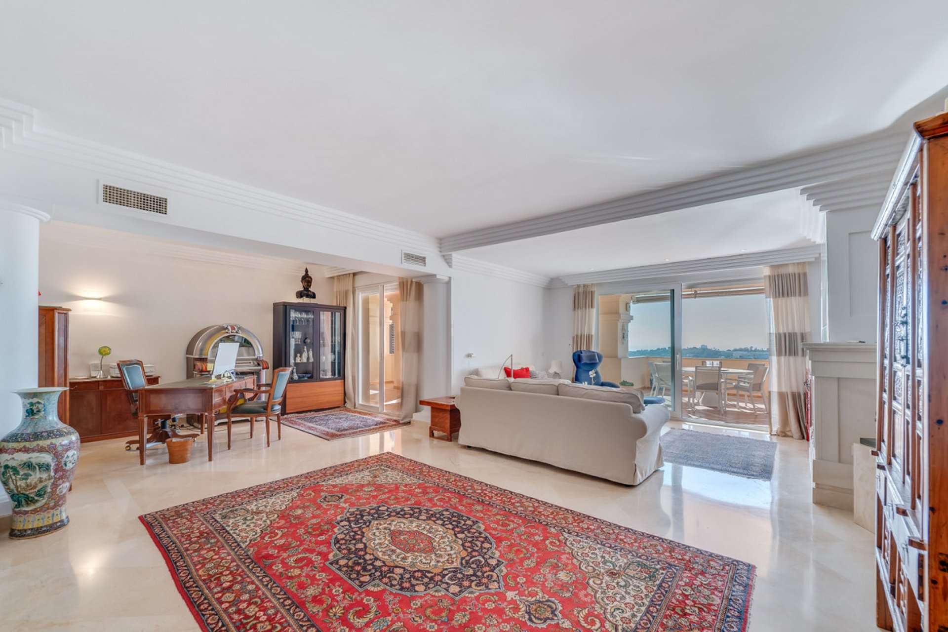 Resale - Apartment - Middle Floor Apartment - Marbella - Nueva Andalucia