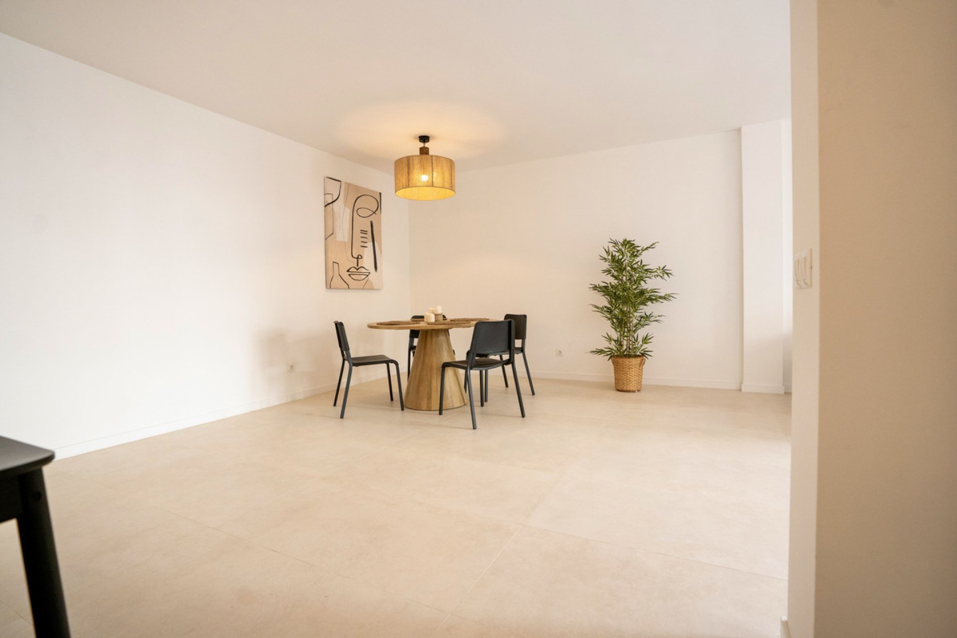 Resale - Apartment - Middle Floor Apartment - Marbella - Nueva Andalucia