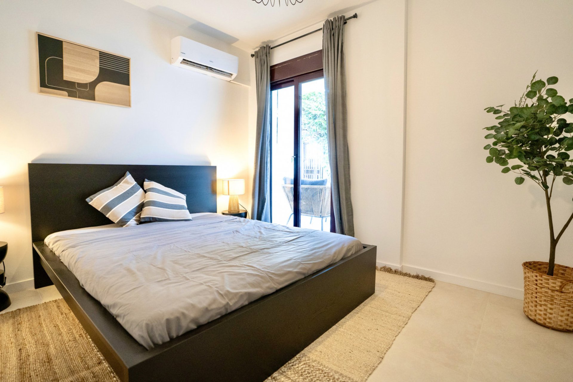 Resale - Apartment - Middle Floor Apartment - Marbella - Nueva Andalucia