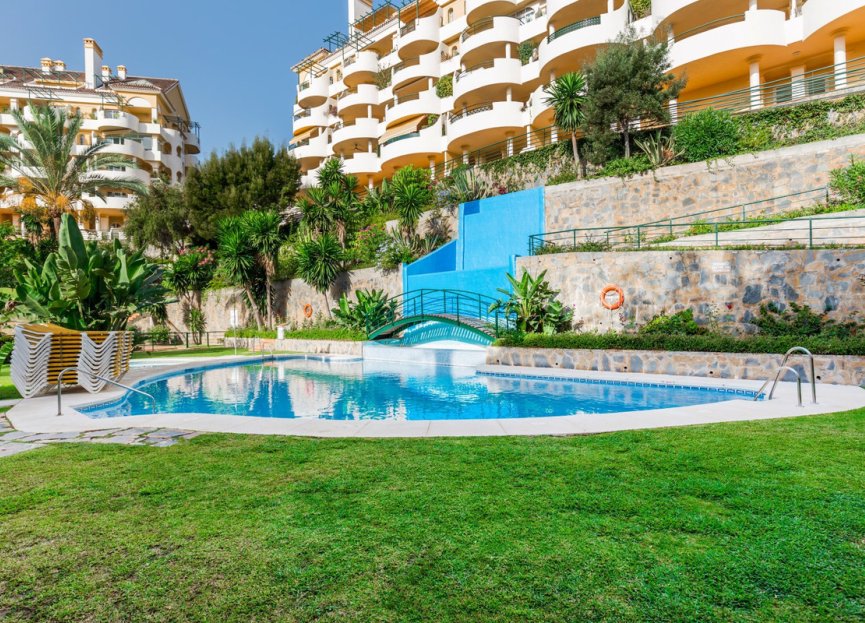 Resale - Apartment - Middle Floor Apartment - Marbella - Nueva Andalucia