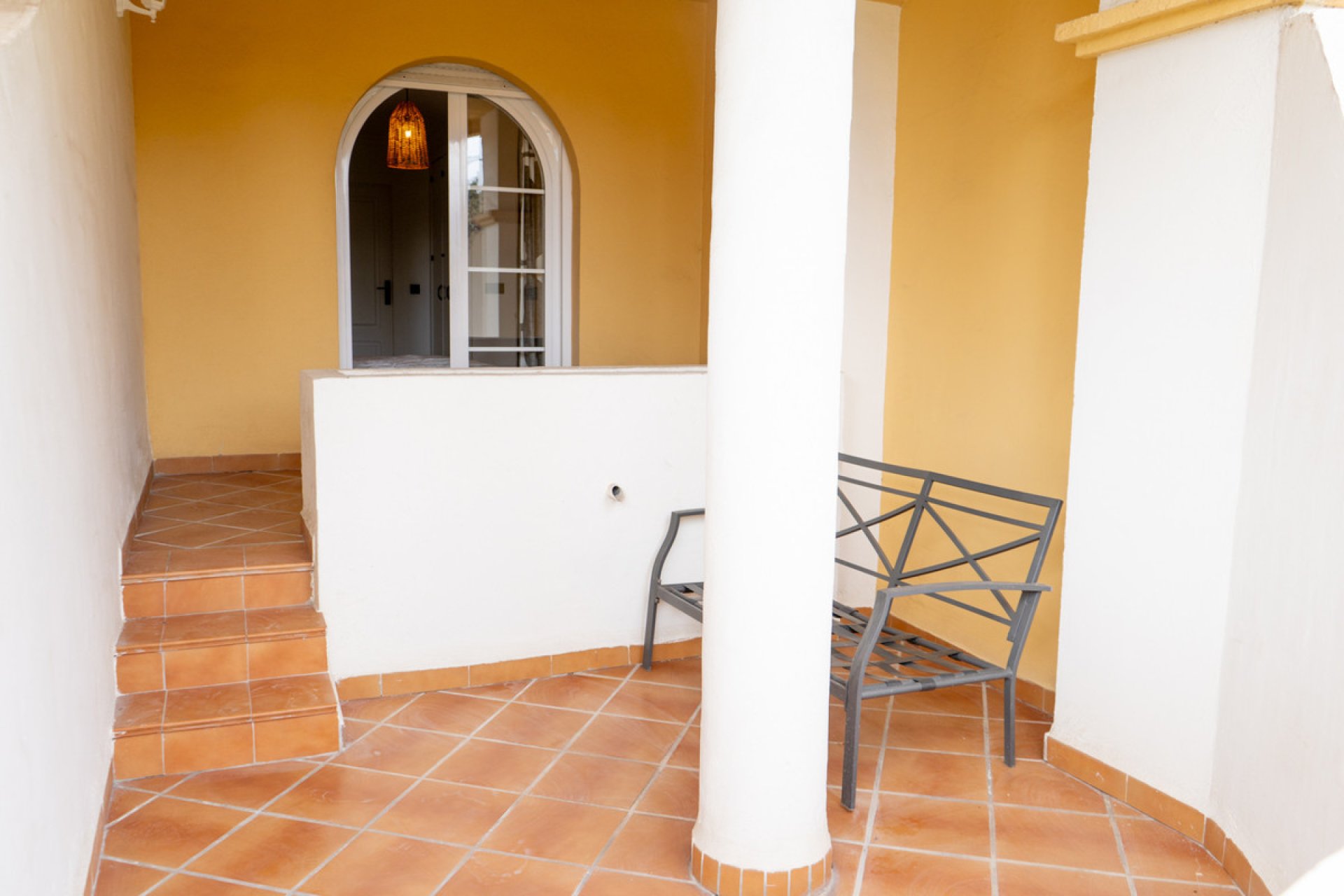 Resale - Apartment - Middle Floor Apartment - Marbella - Nueva Andalucia