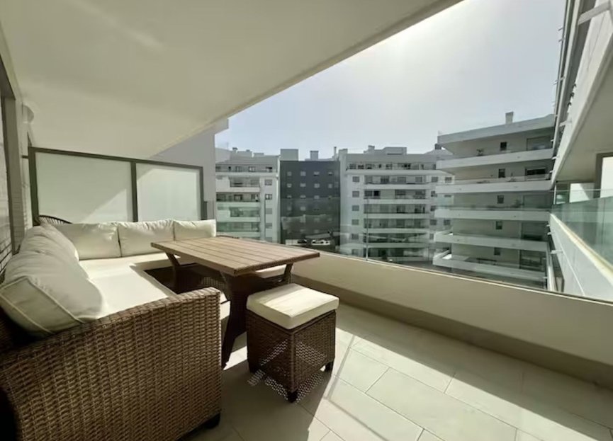 Resale - Apartment - Middle Floor Apartment - Marbella - Nueva Andalucia