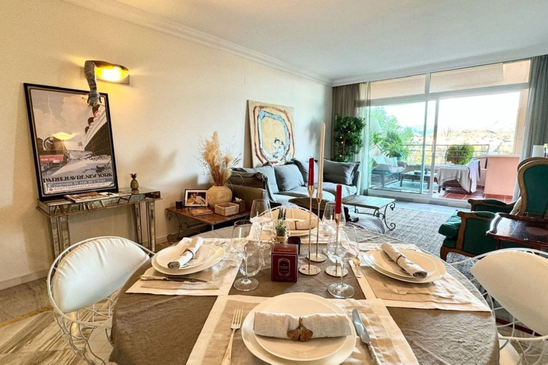 Resale - Apartment - Middle Floor Apartment - Marbella - Nueva Andalucia