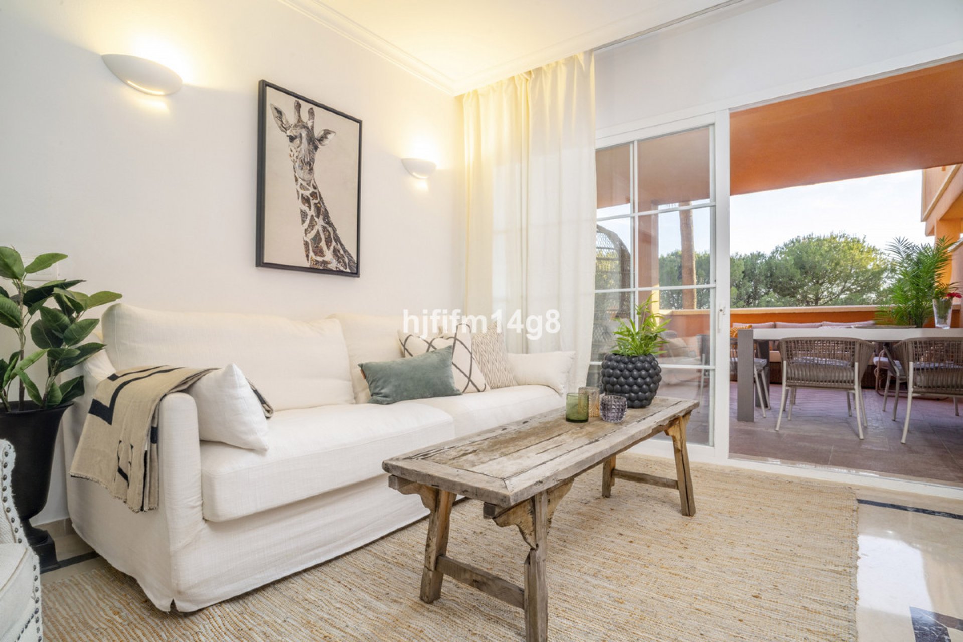 Resale - Apartment - Middle Floor Apartment - Marbella - Nueva Andalucia