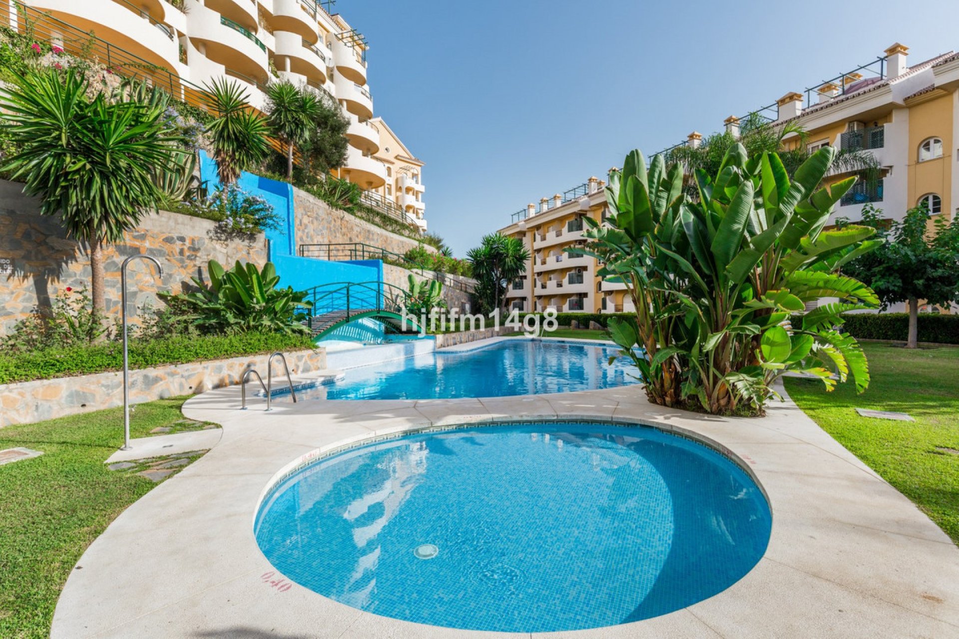 Resale - Apartment - Middle Floor Apartment - Marbella - Nueva Andalucia