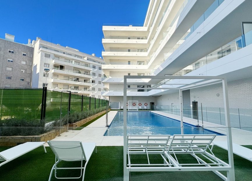 Resale - Apartment - Middle Floor Apartment - Marbella - Nueva Andalucia