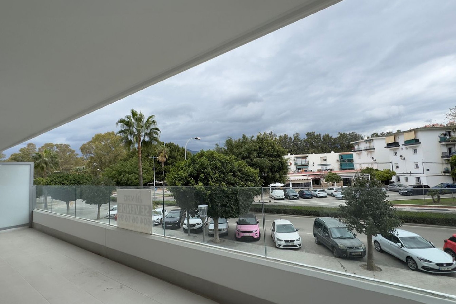 Resale - Apartment - Middle Floor Apartment - Marbella - Nueva Andalucia