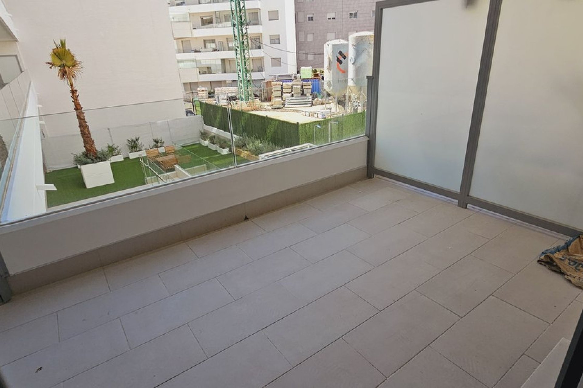 Resale - Apartment - Middle Floor Apartment - Marbella - Nueva Andalucia