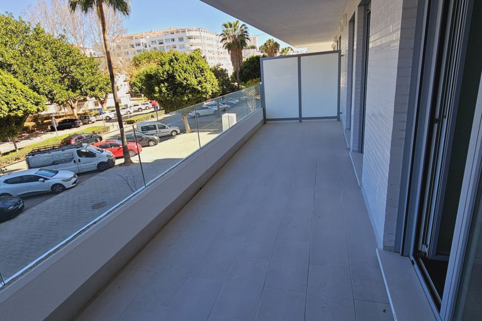 Resale - Apartment - Middle Floor Apartment - Marbella - Nueva Andalucia