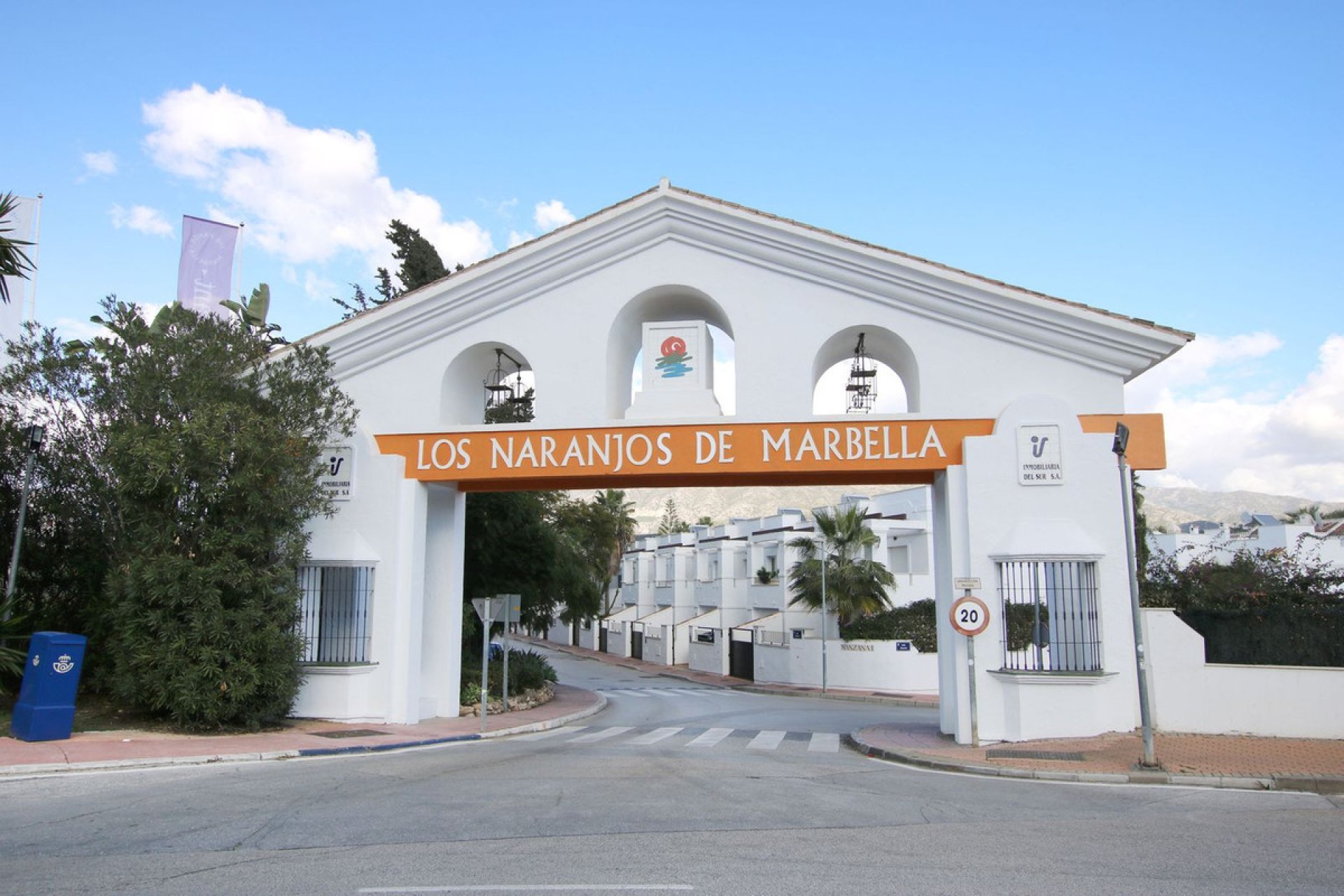 Resale - Apartment - Middle Floor Apartment - Marbella - Nueva Andalucia