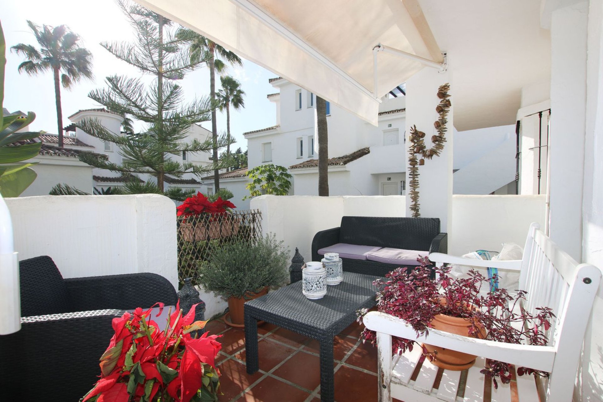 Resale - Apartment - Middle Floor Apartment - Marbella - Nueva Andalucia