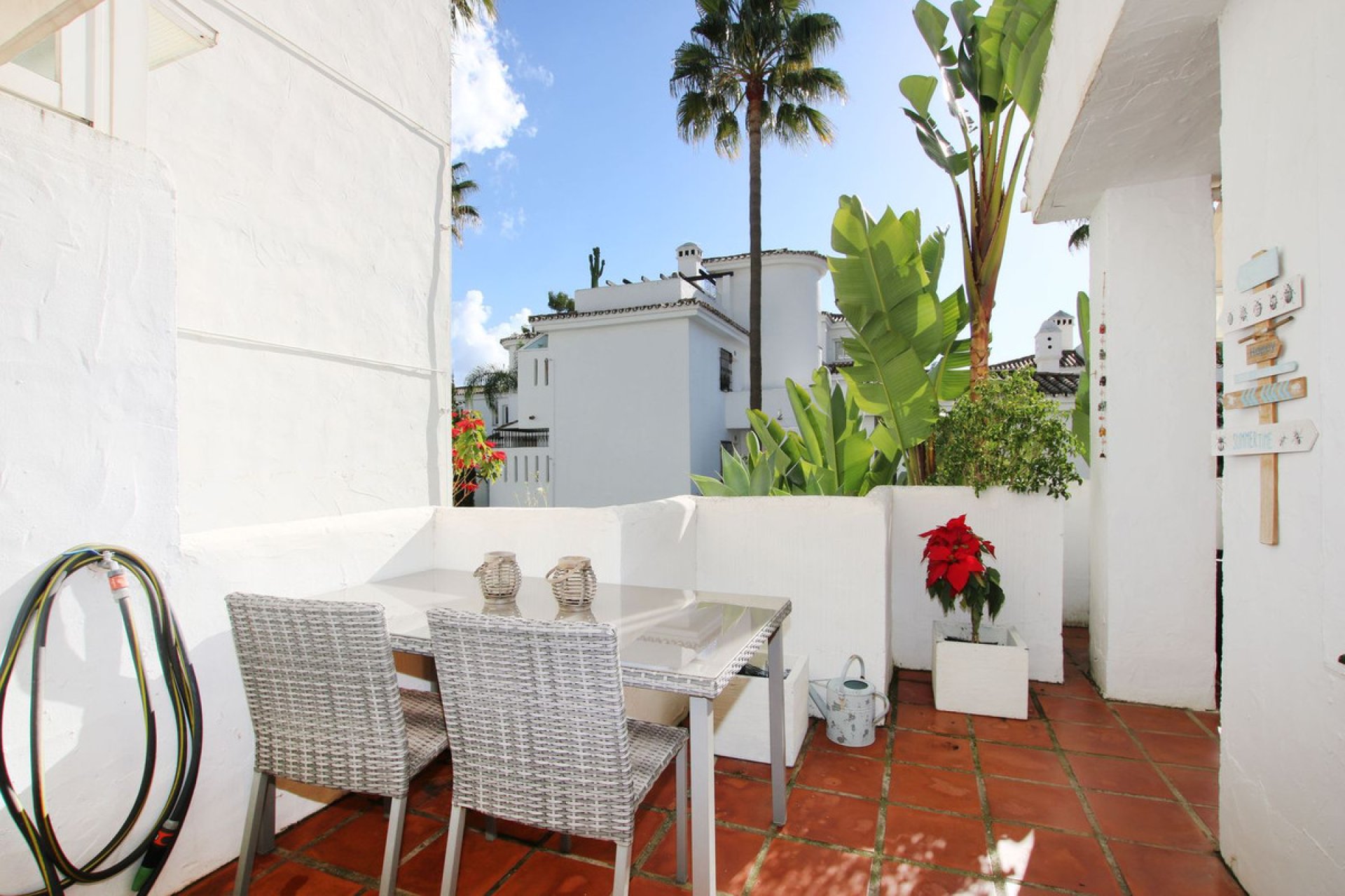 Resale - Apartment - Middle Floor Apartment - Marbella - Nueva Andalucia