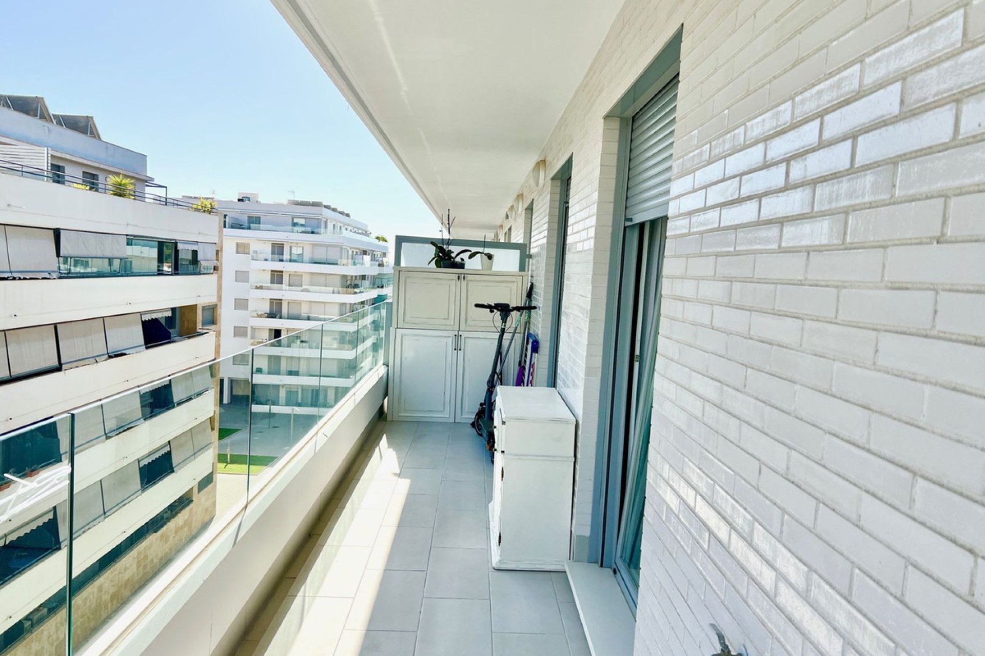 Resale - Apartment - Middle Floor Apartment - Marbella - Nueva Andalucia