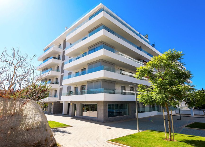 Resale - Apartment - Middle Floor Apartment - Marbella - Nueva Andalucia