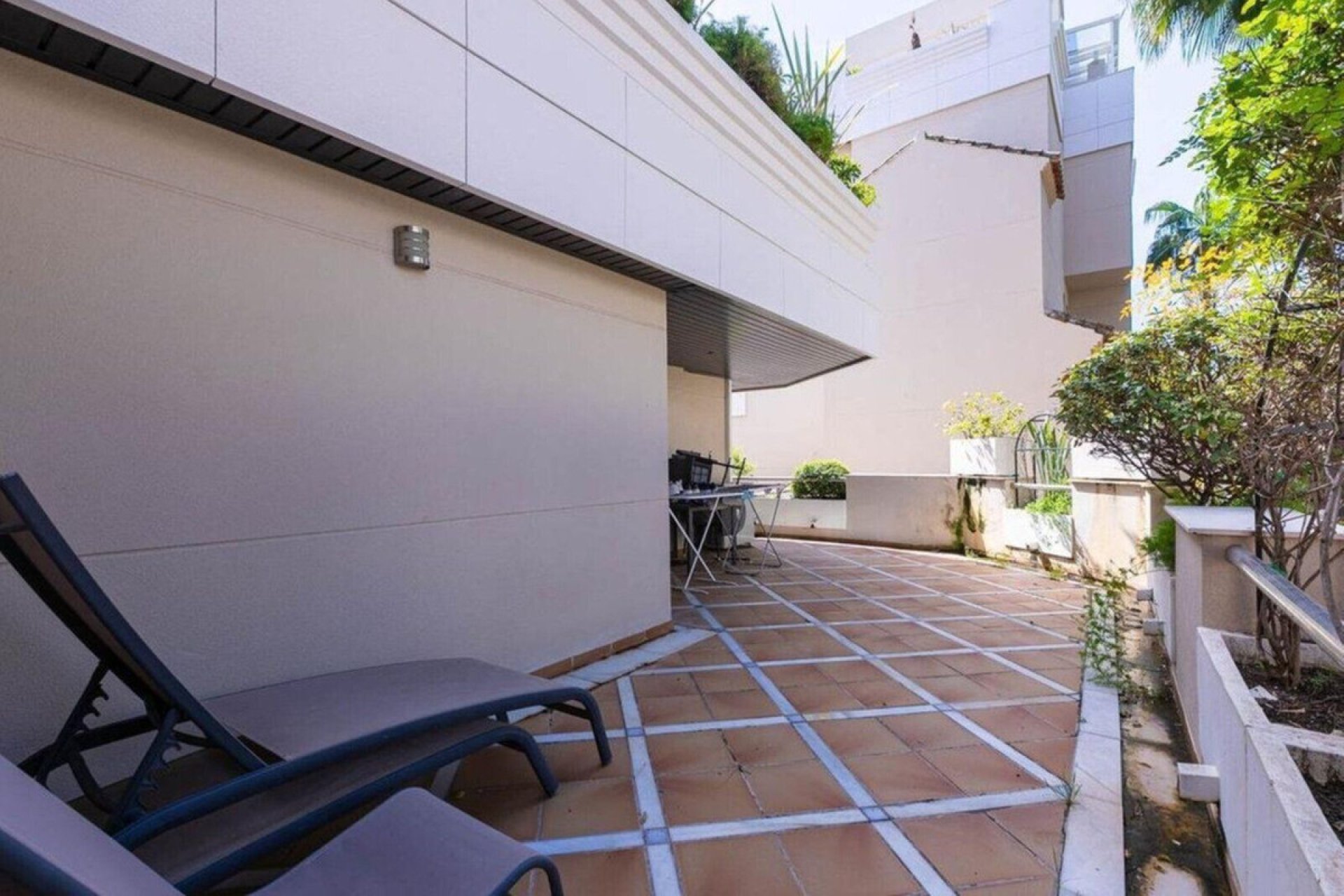 Resale - Apartment - Middle Floor Apartment - Marbella - Nueva Andalucia