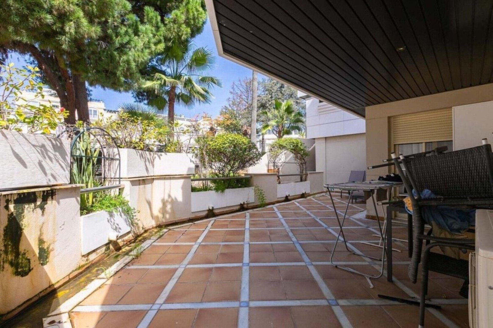 Resale - Apartment - Middle Floor Apartment - Marbella - Nueva Andalucia