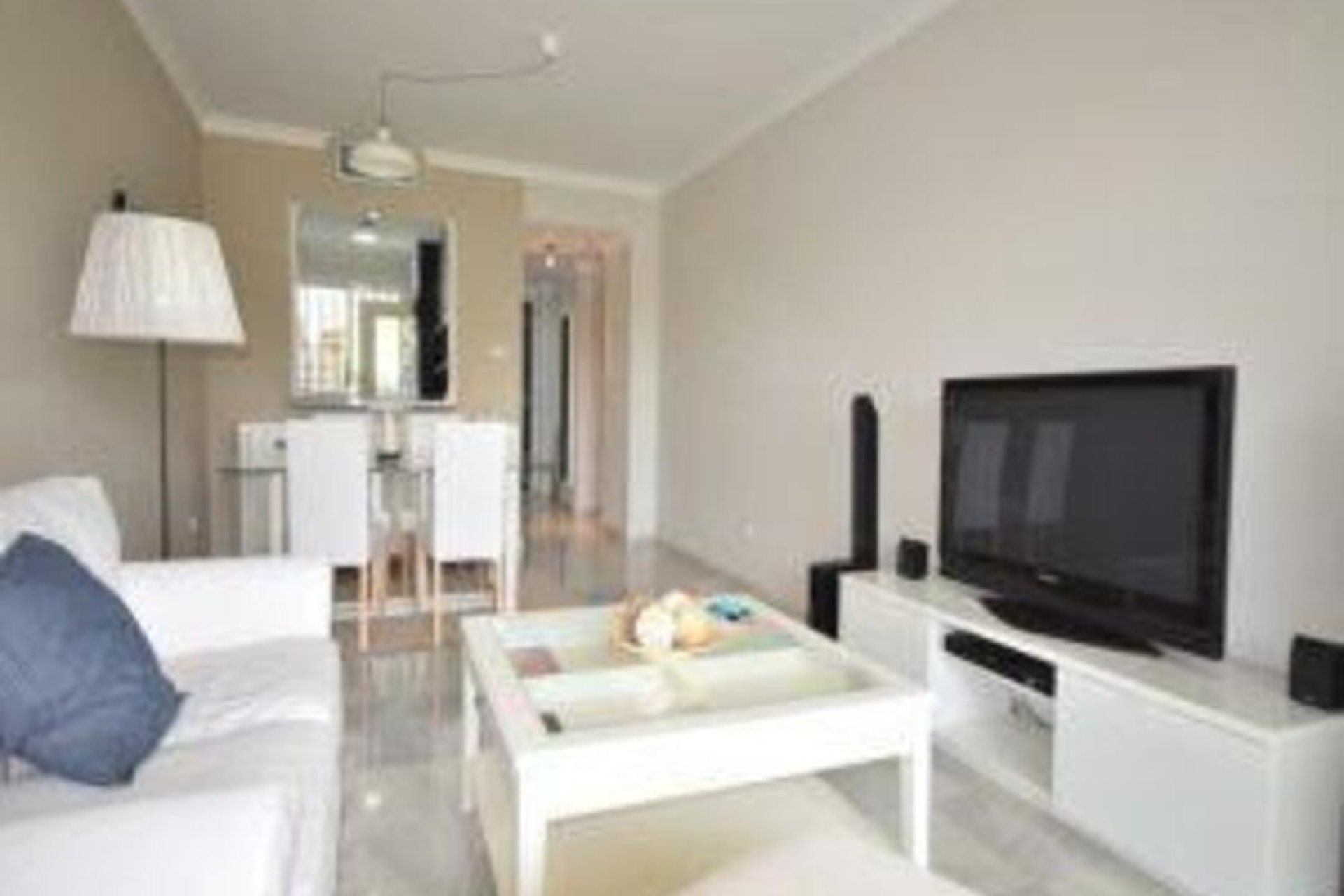 Resale - Apartment - Middle Floor Apartment - Marbella - Nueva Andalucia