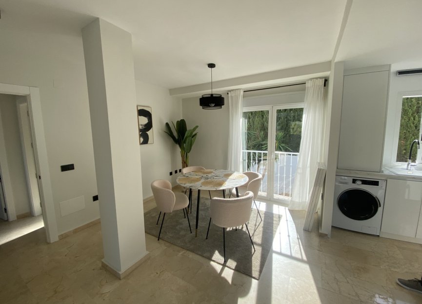 Resale - Apartment - Middle Floor Apartment - Marbella - Nueva Andalucia