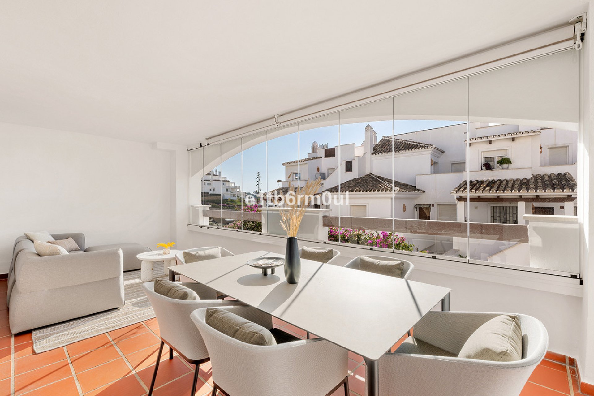 Resale - Apartment - Middle Floor Apartment - Marbella - Nueva Andalucia