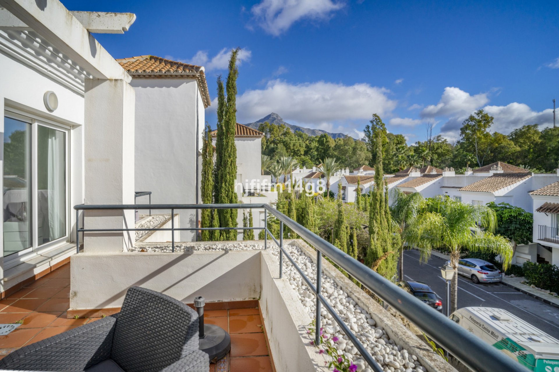 Resale - Apartment - Middle Floor Apartment - Marbella - Nueva Andalucia