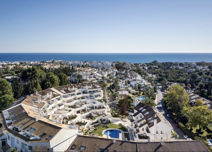 Resale - Apartment - Middle Floor Apartment - Marbella - Nueva Andalucia