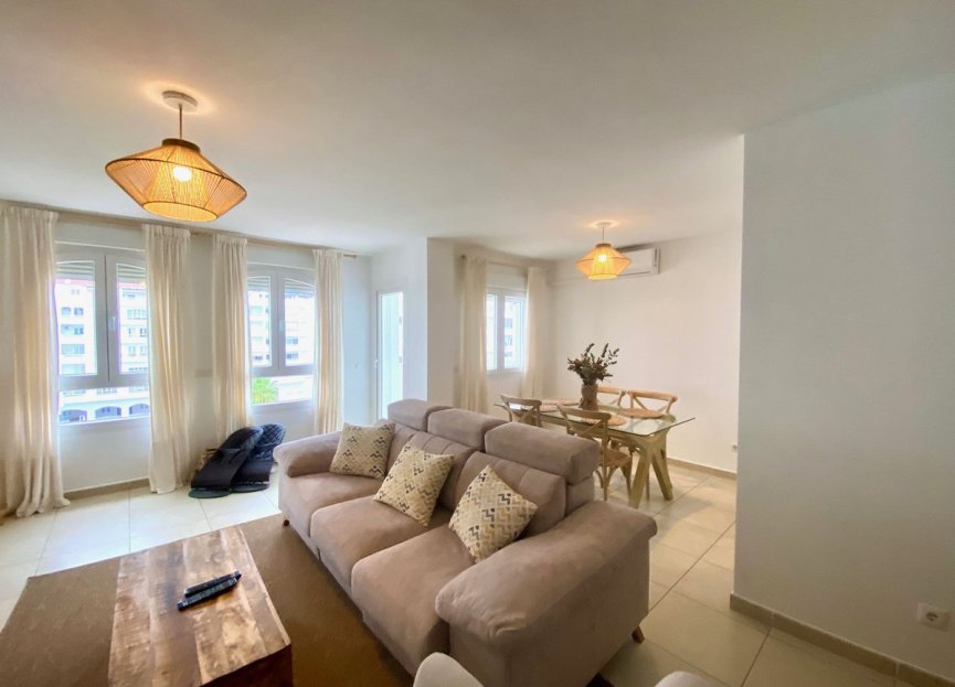 Resale - Apartment - Middle Floor Apartment - Marbella - Nueva Andalucia