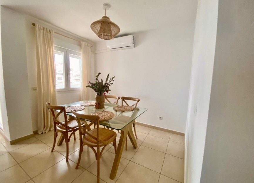 Resale - Apartment - Middle Floor Apartment - Marbella - Nueva Andalucia