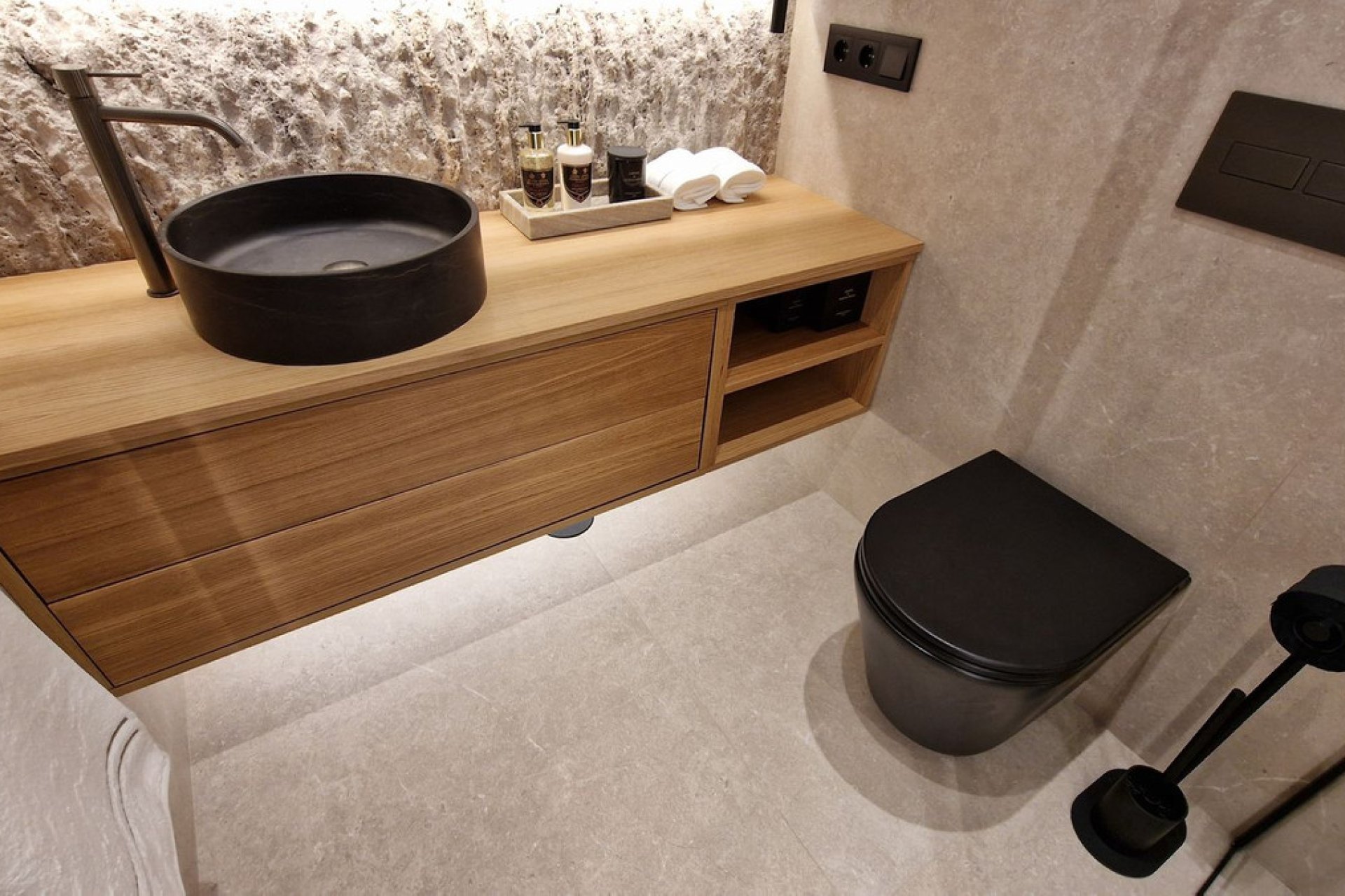 Resale - Apartment - Middle Floor Apartment - Marbella - Nueva Andalucia