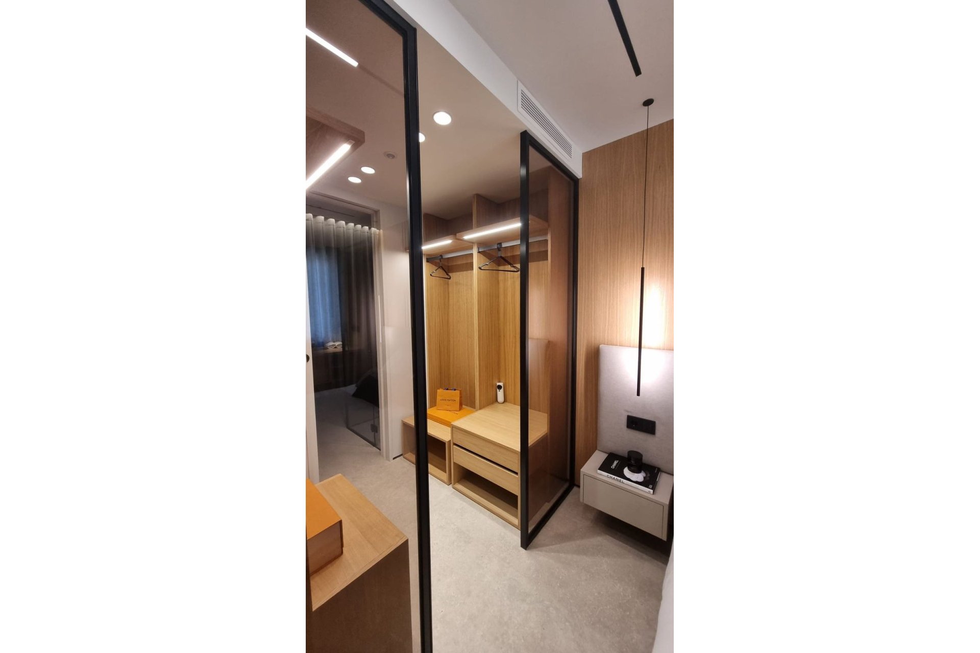 Resale - Apartment - Middle Floor Apartment - Marbella - Nueva Andalucia