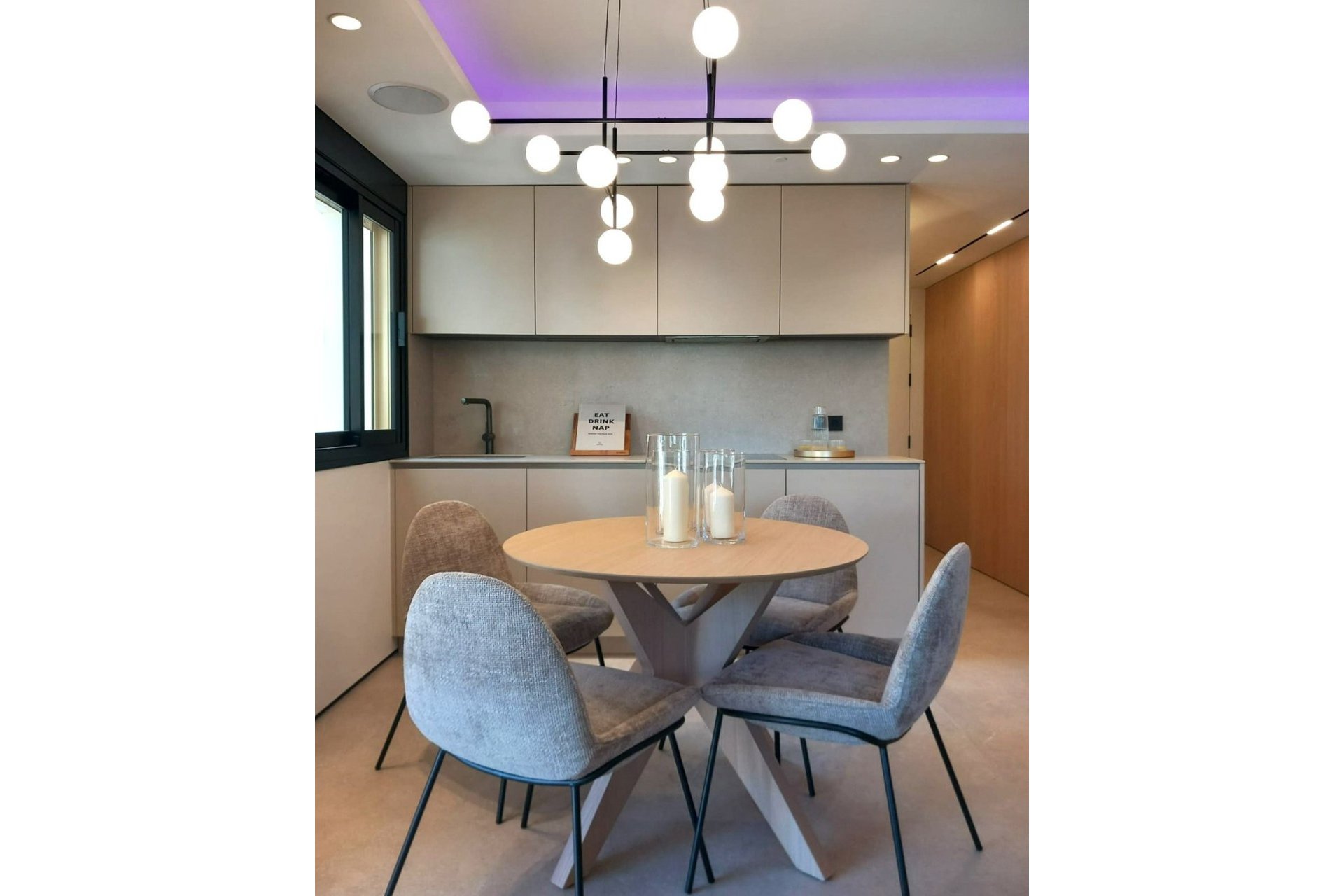 Resale - Apartment - Middle Floor Apartment - Marbella - Nueva Andalucia