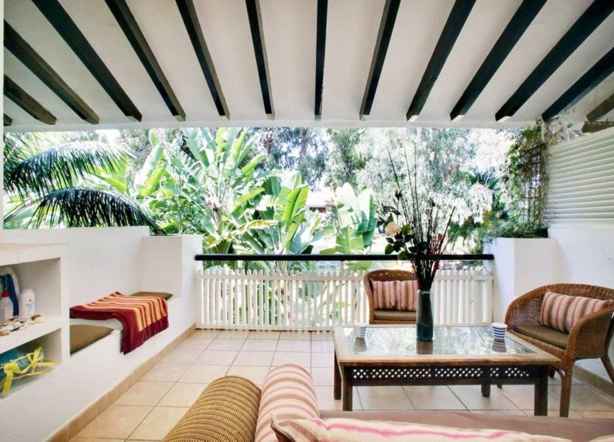 Resale - Apartment - Middle Floor Apartment - Marbella - Nueva Andalucia