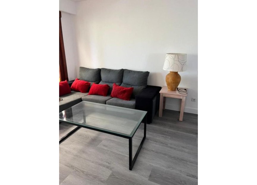 Resale - Apartment - Middle Floor Apartment - Marbella - Nueva Andalucia