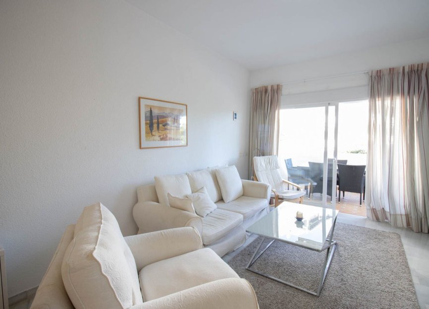 Resale - Apartment - Middle Floor Apartment - Marbella - Nueva Andalucia