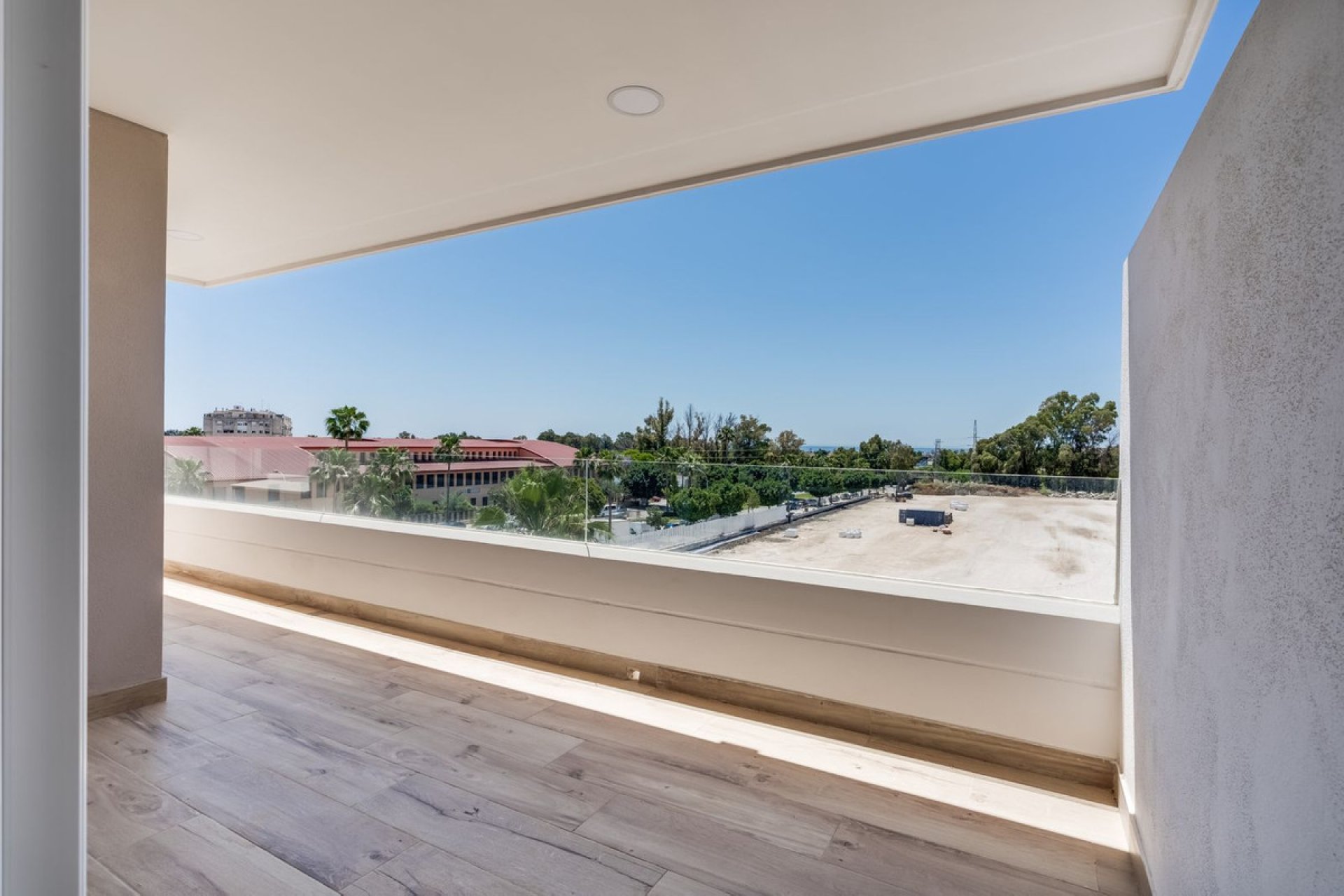 Resale - Apartment - Middle Floor Apartment - Marbella - Nueva Andalucia