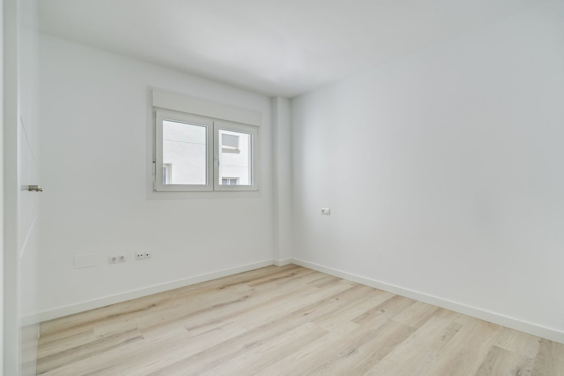 Resale - Apartment - Middle Floor Apartment - Marbella - Nueva Andalucia