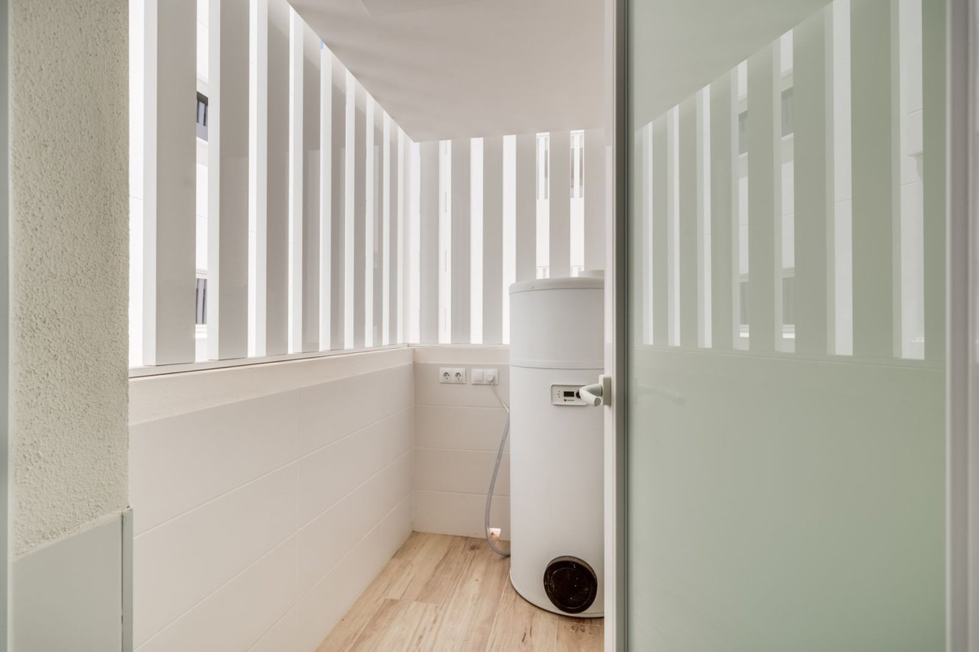 Resale - Apartment - Middle Floor Apartment - Marbella - Nueva Andalucia