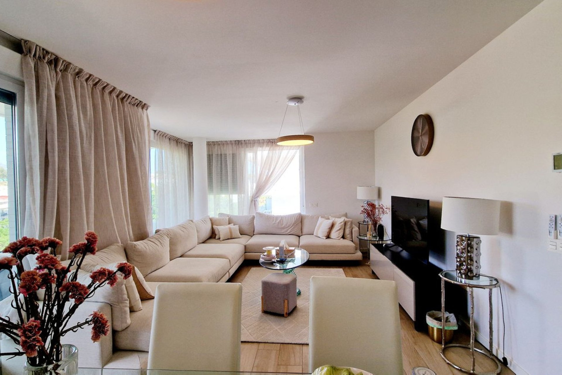 Resale - Apartment - Middle Floor Apartment - Marbella - Nueva Andalucia